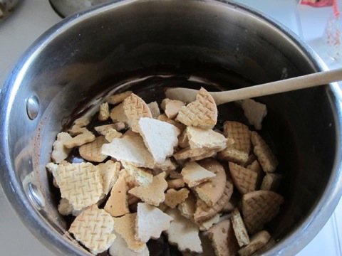 Chocolate Biscuit Cake 4