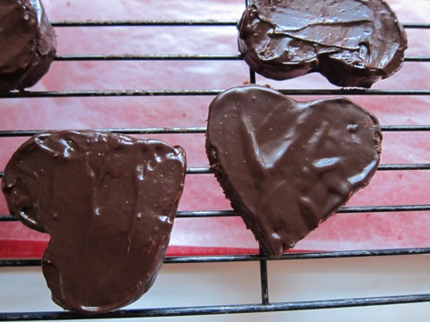 Velvet cake hearts 11