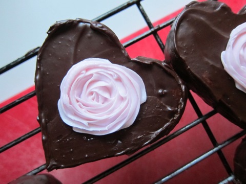 Velvet cake hearts 14